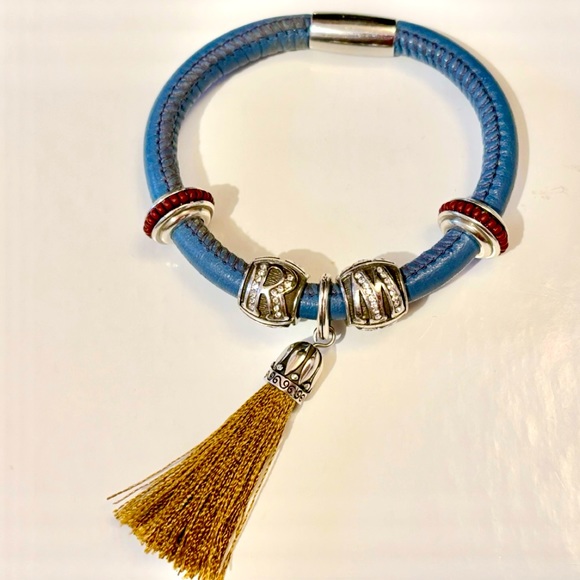 Brighton Alpha Bead letter M Silver with crystals Retired - Picture 5 of 5